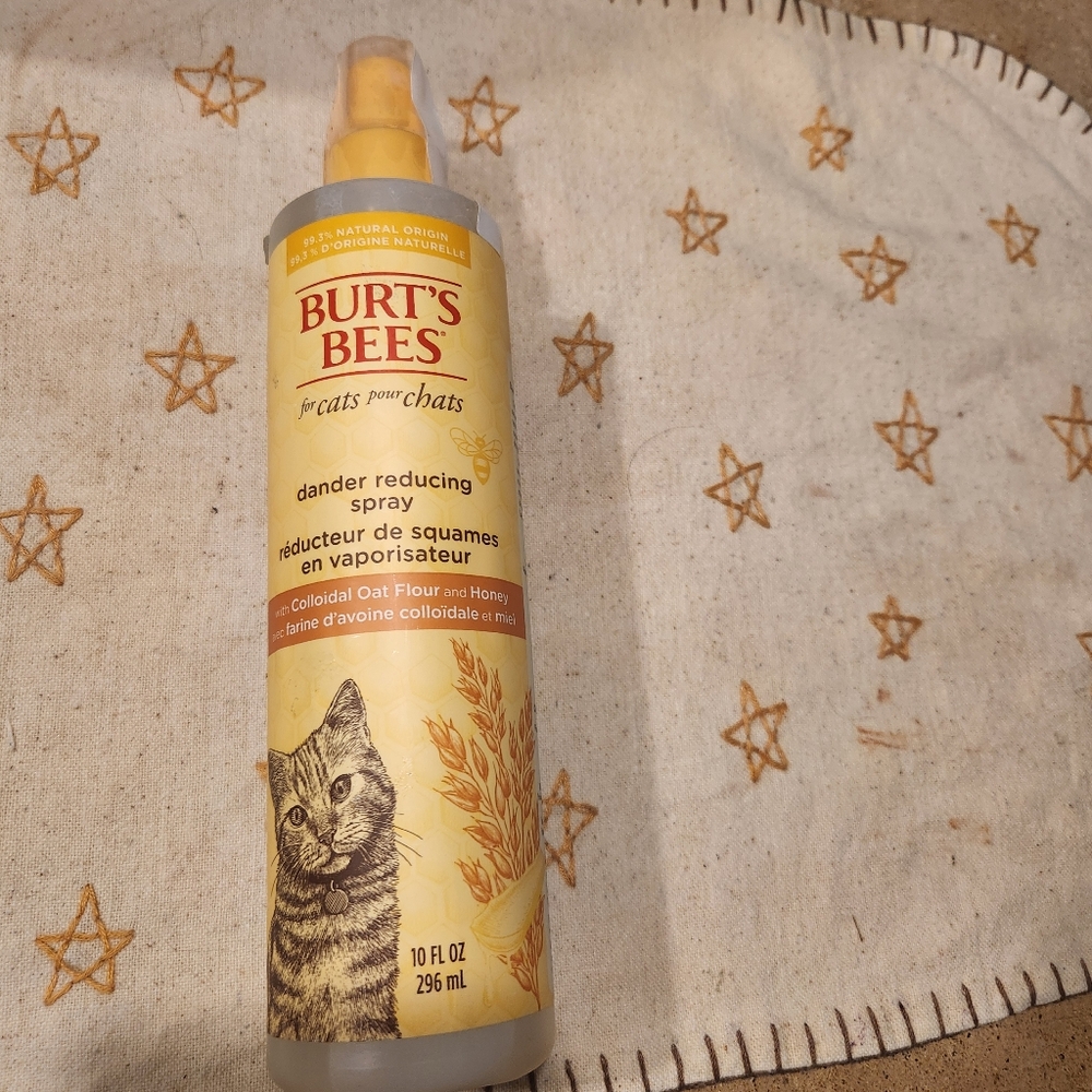 Burts Bees Dander Reducing Spray For CATS 10 oz. Bottle